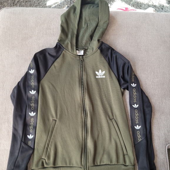 Track suit - Picture 4 of 5